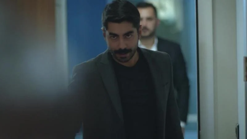 Кадры из сериала Азизе 1 серия 1 сезон (2019)