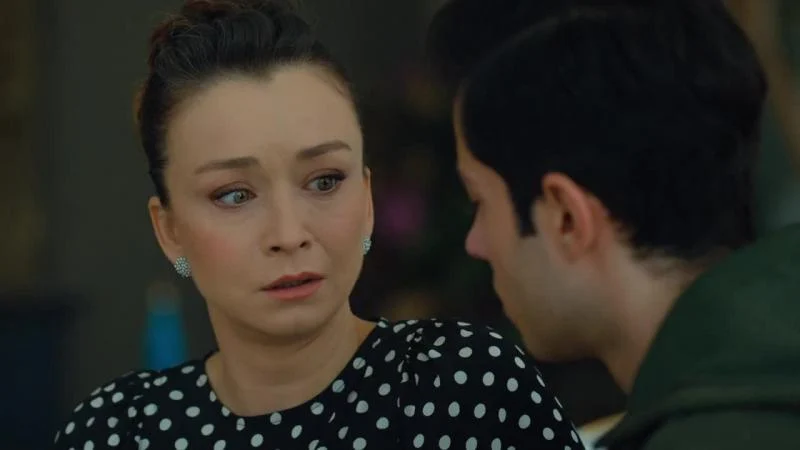 Кадры из сериала Азизе 11 серия 1 сезон (2019)